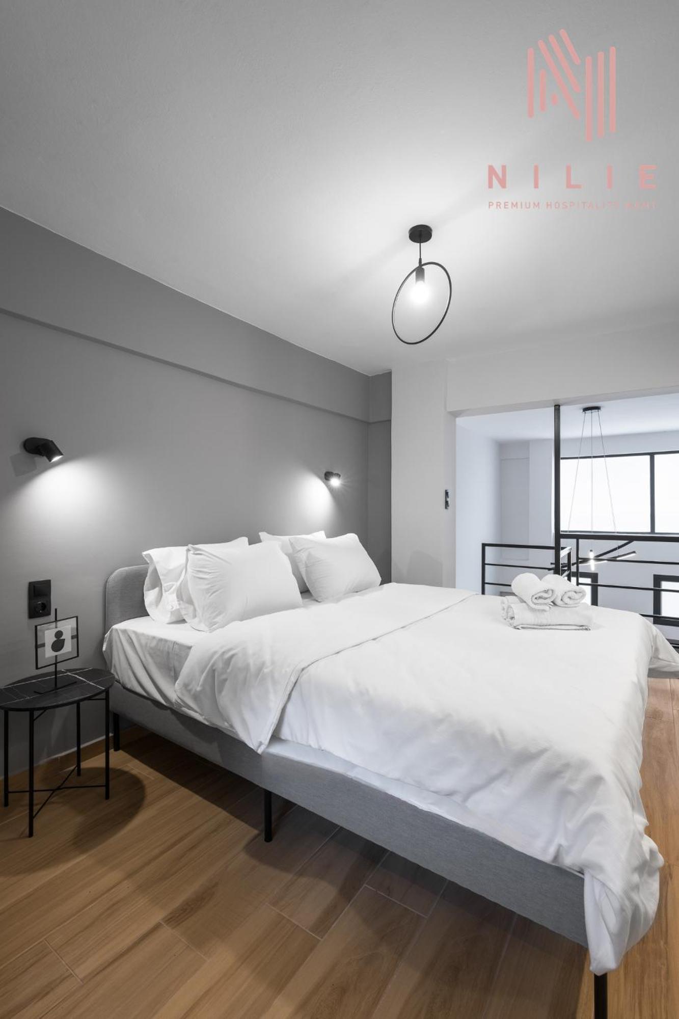 Appartamento Railway Lofts, Nilie Hospitality Mgmt Salonicco Esterno foto